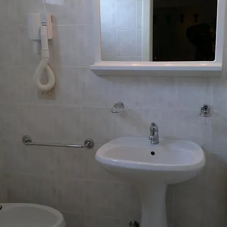 Erika Hotel 3*